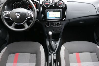 Car image 31