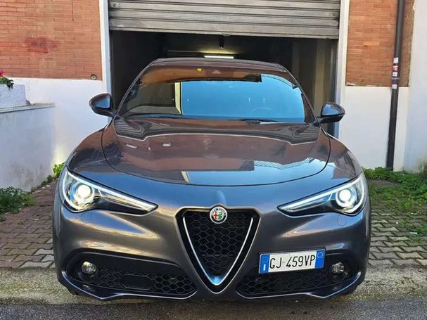 Alfa Romeo Stelvio 2.2 Q4 140 kW image number 3