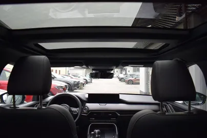 Car image 27