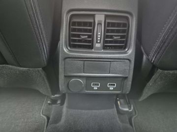 Car image 33