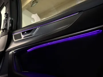 Car image 49