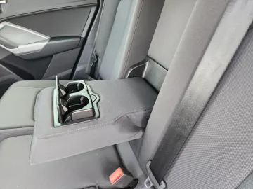 Car image 41