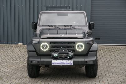 Car image 2