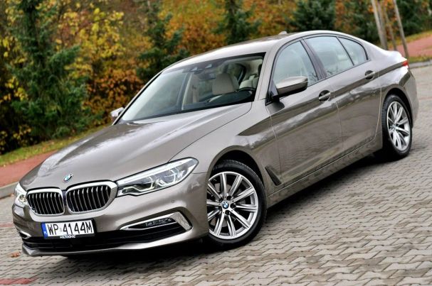 BMW 520d Luxury Line xDrive 140 kW image number 1