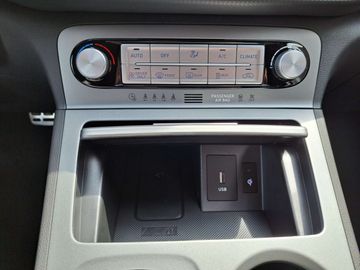 Car image 37