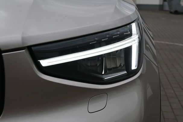 Volvo XC40 B4 Plus Dark DKG 145 kW image number 10