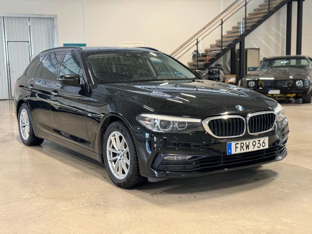 BMW 520d Touring xDrive 140 kW image number 2