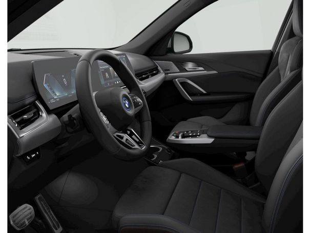 BMW X1 xDrive25e 180 kW image number 3