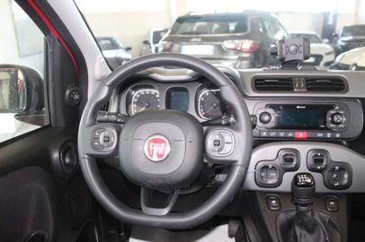 Car image 12