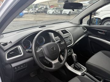 Car image 10