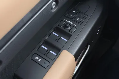 Car image 49