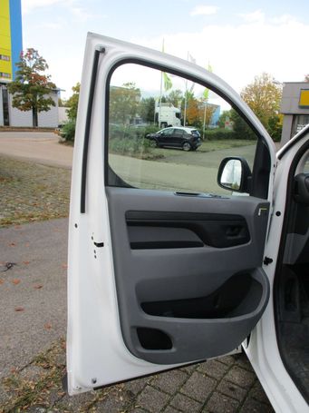 Opel Vivaro L2 100 kW image number 8