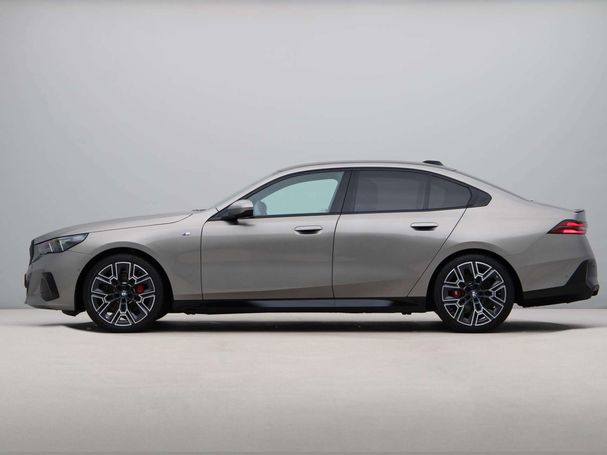 BMW 520i 140 kW image number 12