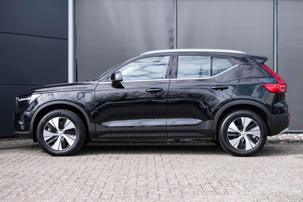 Volvo XC40 Recharge T4 Plus Bright 155 kW image number 9