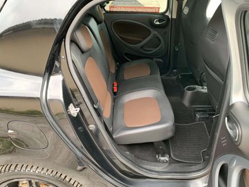 Car image 38