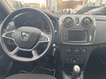 Car image 12