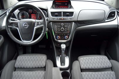 Car image 16