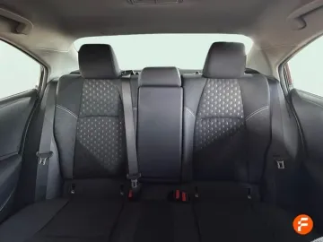 Car image 27