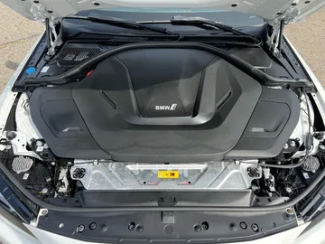 Car image 39