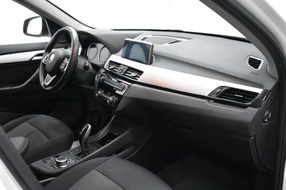 Car image 41