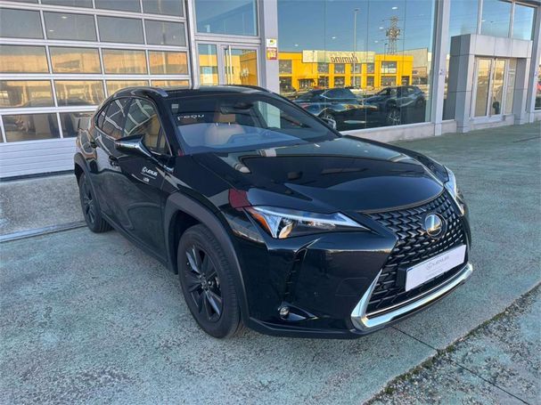 Lexus UX 135 kW image number 2