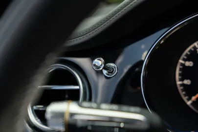 Car image 41