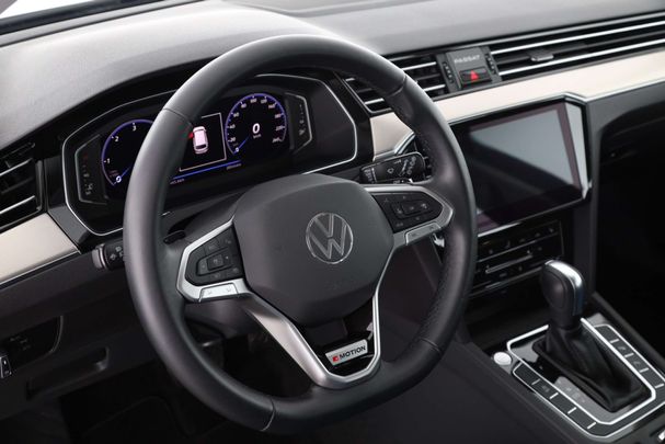 Volkswagen Passat Variant 2.0 TDI 4Motion Elegance DSG 147 kW image number 15