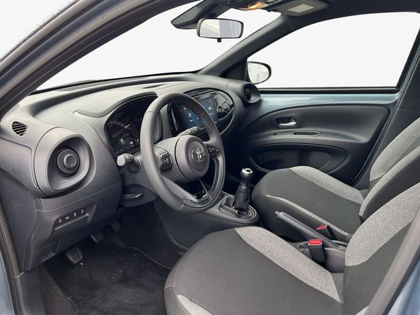 Toyota Aygo X 53 kW image number 7