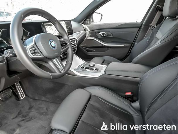 BMW 330 e Touring xDrive 215 kW image number 4