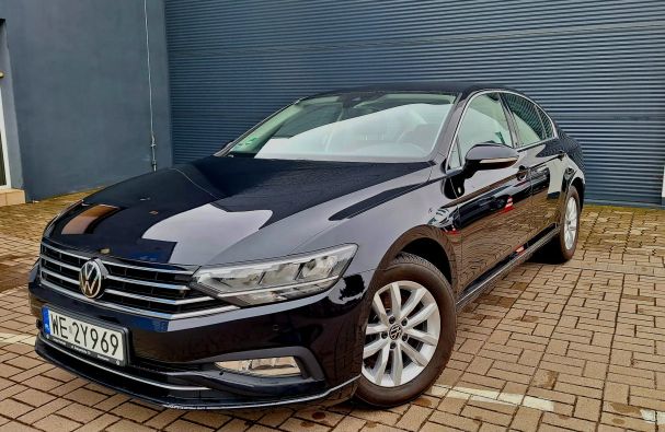 Volkswagen Passat 110 kW image number 1