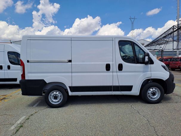 Fiat Ducato Van 35 140 103 kW image number 2