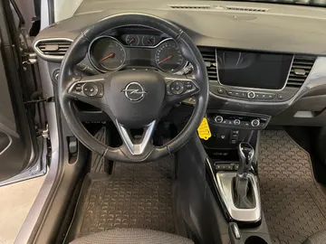 Car image 38