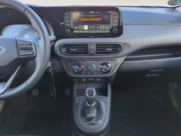 Car image 11