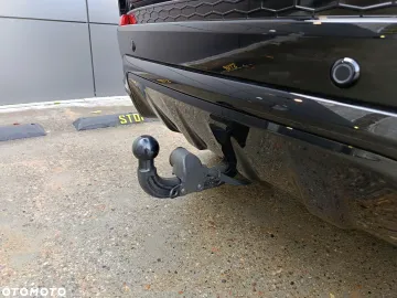 Car image 40