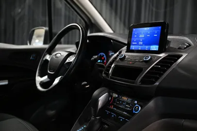Car image 28