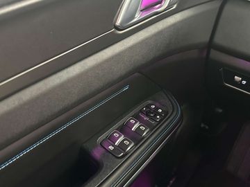 Car image 37