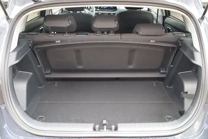 Car image 33