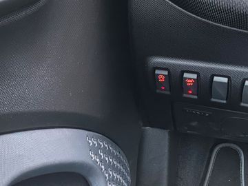 Car image 37