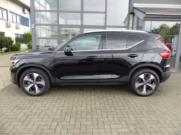 Volvo XC40 B3 Plus 120 kW image number 3