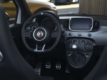 Car image 14