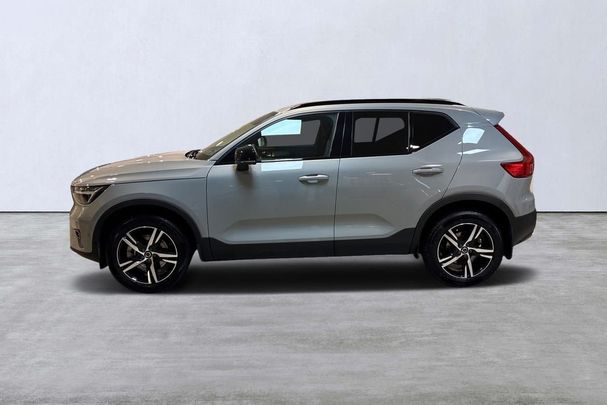 Volvo XC40 B3 Plus Dark 120 kW image number 5