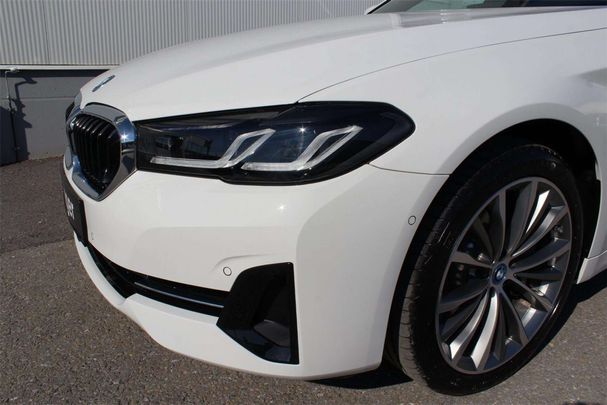 BMW 530 xDrive 215 kW image number 11