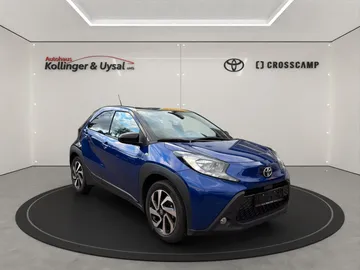 Car image 2