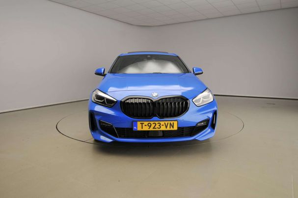 BMW 118i 100 kW image number 2