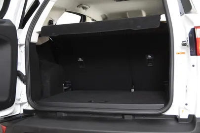 Car image 28