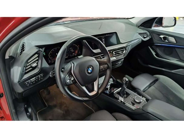 BMW 116d 85 kW image number 10