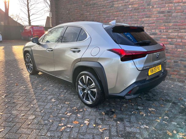 Lexus UX 250h 135 kW image number 4