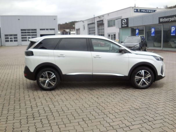 Peugeot 5008 BlueHDi 130 Allure 96 kW image number 2