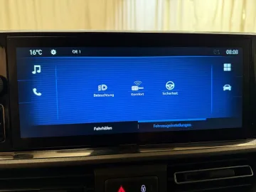 Car image 35