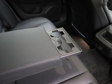 Car image 39